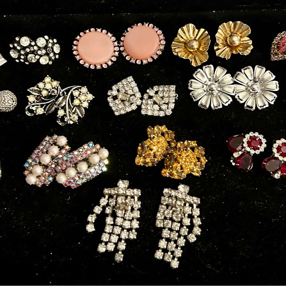 Vintage Clip Earrings Lot of 15.